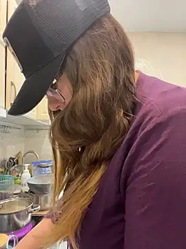 DienkaGreen online show from March 3, 2026, 4:51 am