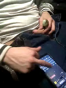 Snapshot of Wero4200 chatting on February 6, 2026, 7:02 am Wero4200 online show from February 6, 2026, 7:02 am