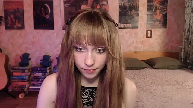 Friendly Ellie online show from April 23, 2026, 2:19 pm
