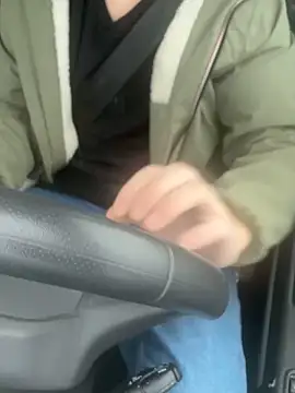 agitnizci13 online show from February 12, 2026, 10:54 am