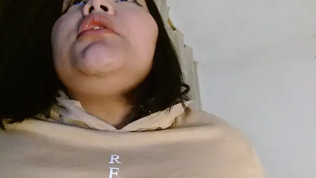 Snapshot of sexychubby___ chatting on January 5, 2025, 12:09 am sexychubby    online show from January 5, 2025, 12:09 am