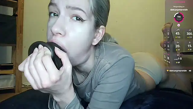 cruellagoth666 online show from April 5, 2026, 3:53 pm