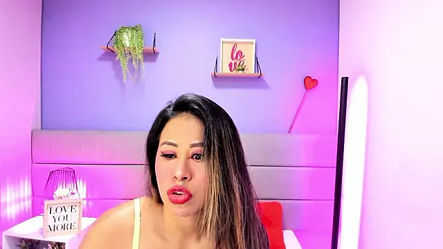 Ashleyyrobert online show from March 4, 2026, 8:04 pm