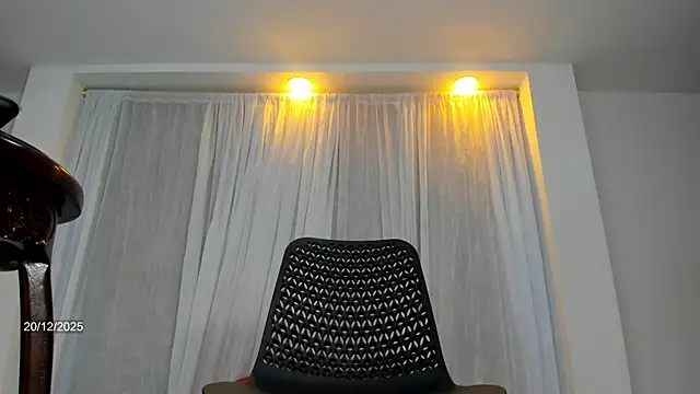 jaddyk  online show from December 20, 2025, 8:38 pm