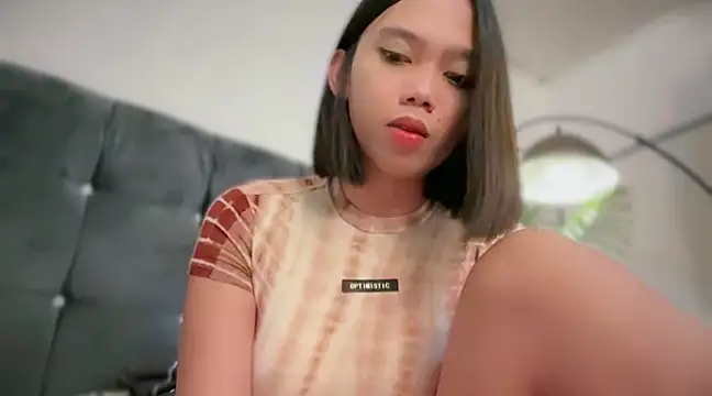 GenesisCastillano online show from February 20, 2025, 3:30 pm