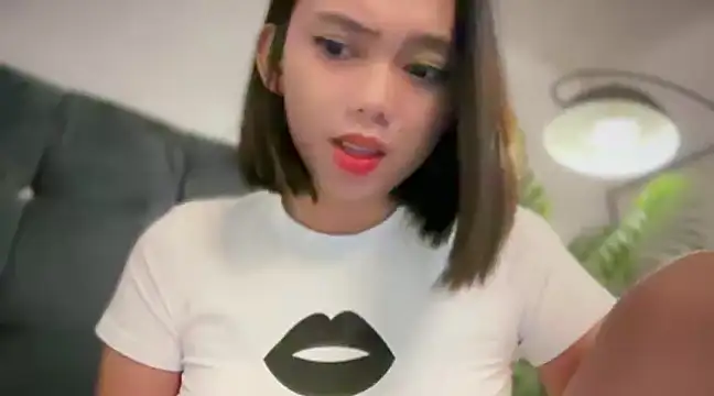 GenesisCastillano online show from February 23, 2025, 12:48 pm