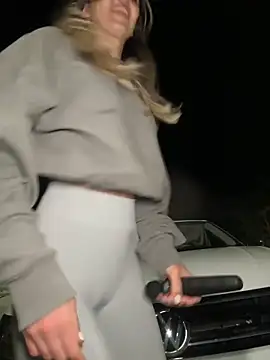 Snapshot of HopeHeaven chatting on January 4, 2025, 8:37 pm HopeHeaven online show from January 4, 2025, 8:37 pm