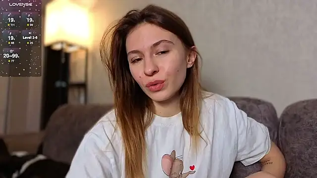 LovelyKatea online show from February 22, 2026, 1:09 pm