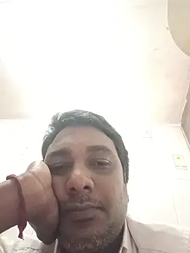 divakar2022 online show from November 9, 2025, 4:55 am