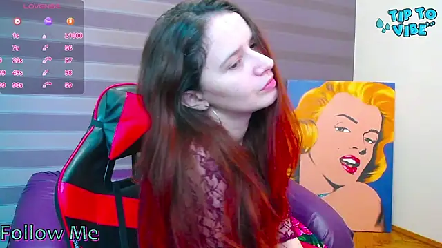 iris nikhols online show from December 18, 2025, 2:39 am