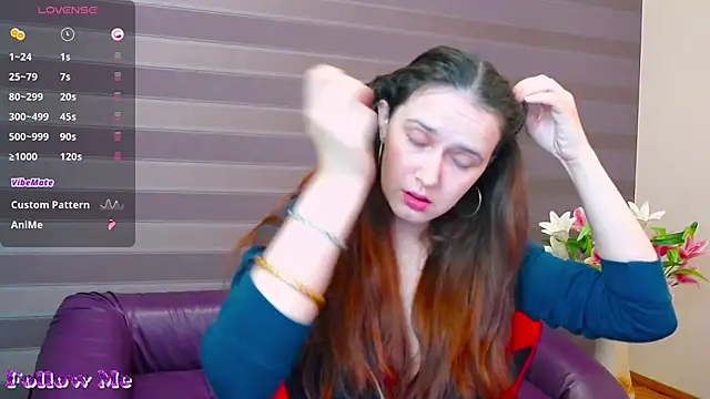 iris nikhols online show from April 13, 2026, 5:07 pm