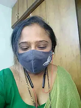 sexynayan23 online show from April 5, 2026, 12:35 pm