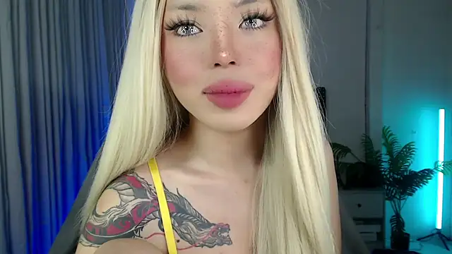 SweetCheska19 online show from September 8, 2025, 7:13 pm