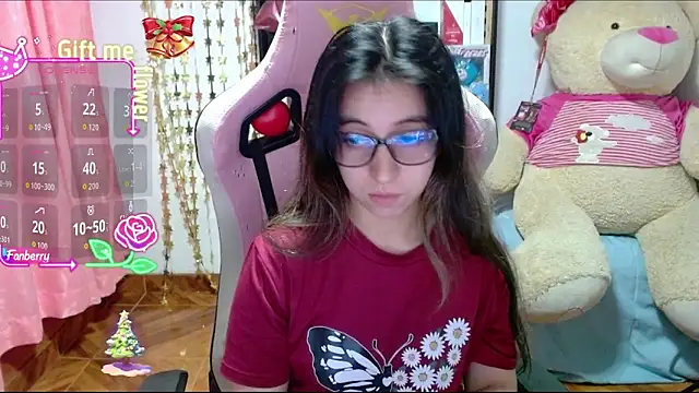 Maggie Fox3 online show from November 18, 2025, 12:05 am