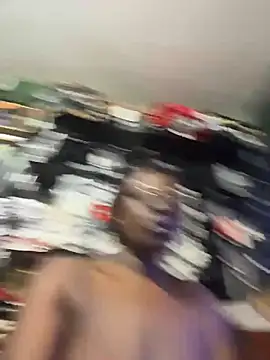 karinacortes online show from December 15, 2025, 12:04 am