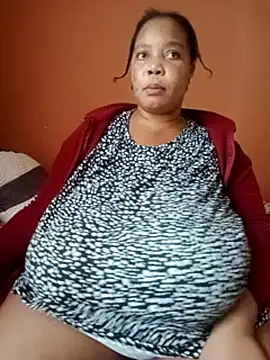 Lovelyboobs01 online show from February 18, 2025, 1:55 pm