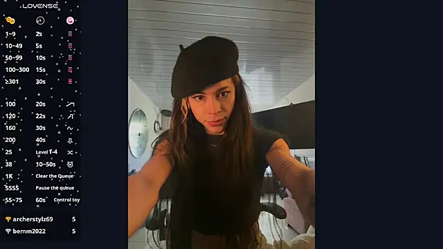 Snapshot of stormytt_ chatting on February 19, 2025, 12:33 pm stormytt  online show from February 19, 2025, 12:33 pm