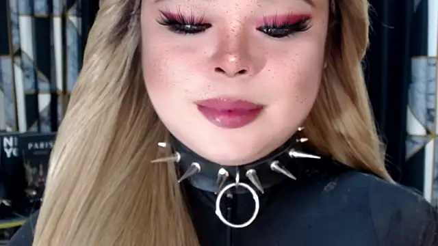 Mistress DOMnicaaxx online show from November 7, 2025, 3:56 pm