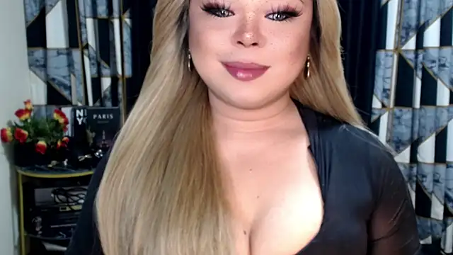 Mistress DOMnicaaxx online show from December 3, 2025, 1:53 pm