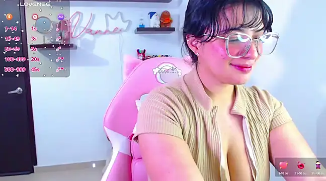 Snapshot of Vannessa__Shy chatting on February 22, 2025, 7:03 pm Vannessa  Shy online show from February 22, 2025, 7:03 pm