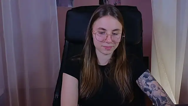  AnnaStark  online show from February 20, 2025, 8:36 pm