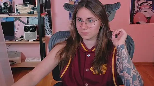  AnnaStark  online show from May 10, 2026, 8:30 am