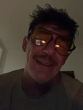Snapshot of maxximere chatting on March 25, 2026, 12:49 am maxximere online show from March 25, 2026, 12:49 am