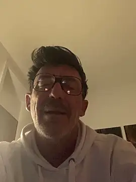 Snapshot of maxximere chatting on March 29, 2026, 10:10 pm maxximere online show from March 29, 2026, 10:10 pm