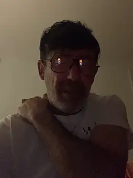 Snapshot of maxximere chatting on April 10, 2026, 12:49 am maxximere online show from April 10, 2026, 12:49 am