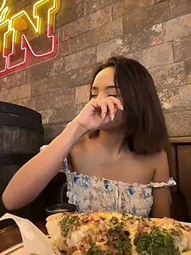 Irina Grant online show from December 8, 2024, 1:35 am