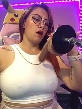 Luna Paris  online show from February 25, 2025, 3:31 am