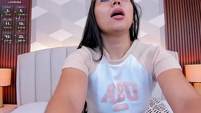 Sammy Fit  online show from March 3, 2025, 12:05 pm