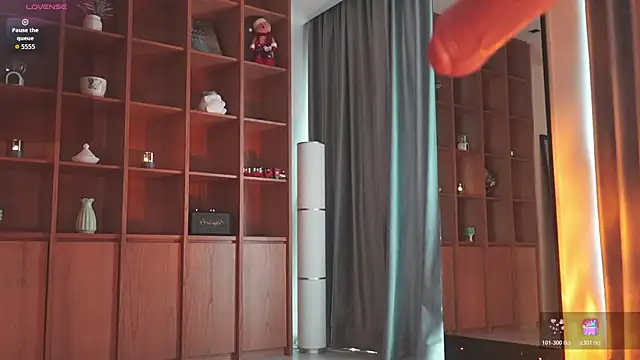 hyun chia online show from April 7, 2026, 4:57 am