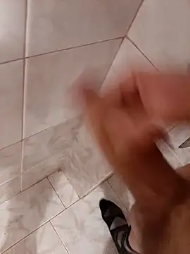 Alex 7422 online show from March 5, 2026, 2:24 pm