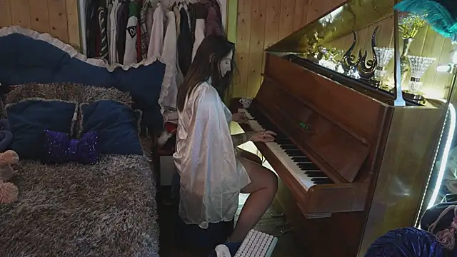 VanessaDoyle online show from October 7, 2025, 1:52 pm