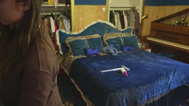 VanessaDoyle online show from April 3, 2026, 11:19 am