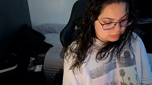 drizzypeach602 online show from April 22, 2026, 2:47 am