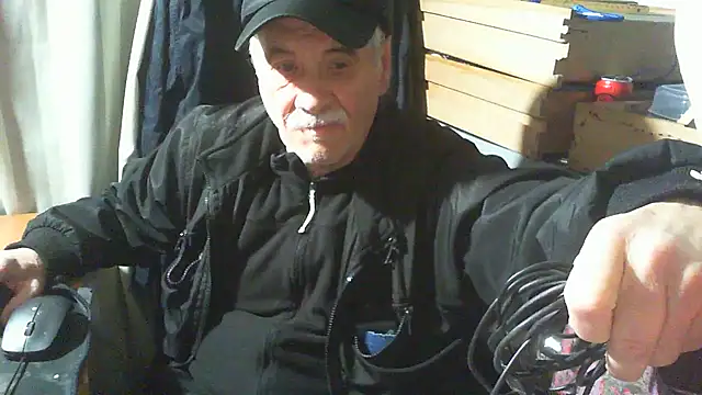 nonnomaturobisex online show from November 14, 2025, 8:02 am