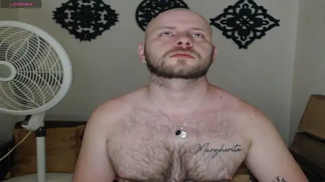 Snapshot of TONY_WHITE_7 chatting on July 28, 2026, 11:48 pm TONY WHITE 7 online show from July 28, 2026, 11:48 pm