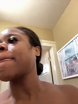 Snapshot of Tikalalin chatting on March 25, 2026, 3:51 pm Tikalalin online show from March 25, 2026, 3:51 pm