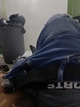 erickhot06 online show from March 28, 2026, 4:56 am