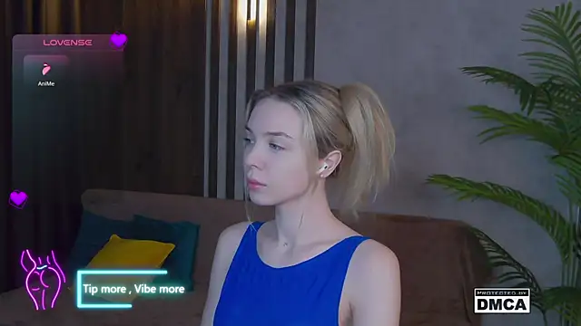 Holl1Would online show from January 28, 2025, 3:36 am