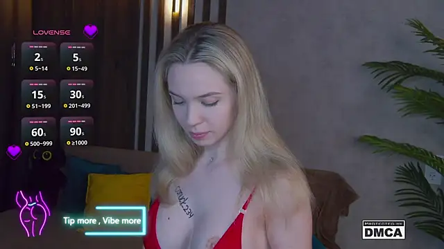 Holl1Would online show from March 21, 2025, 10:50 pm