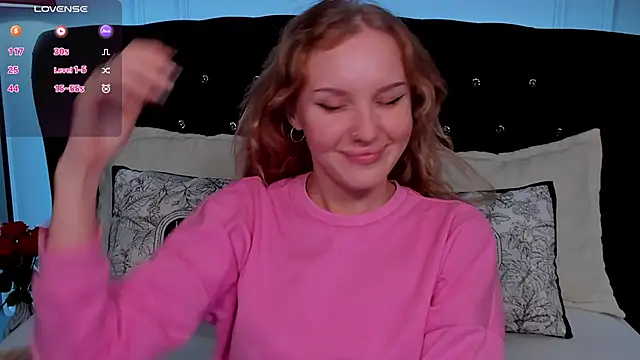 LianaFord online show from February 24, 2025, 6:47 pm