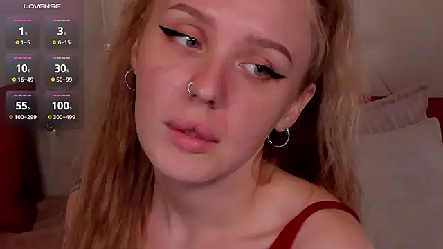 LianaFord online show from March 23, 2025, 1:31 am