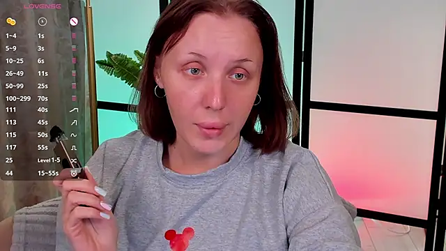 LianaFord online show from March 21, 2026, 4:28 am