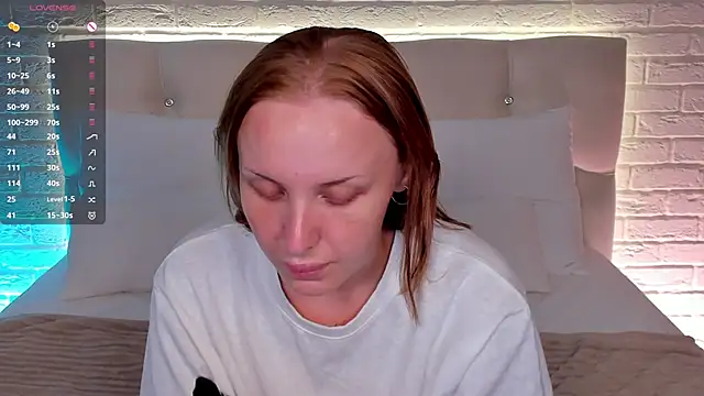 Snapshot of LianaFord chatting on June 19, 2026, 5:01 am LianaFord online show from June 19, 2026, 5:01 am
