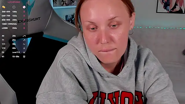 Snapshot of LianaFord chatting on June 21, 2026, 4:15 am LianaFord online show from June 21, 2026, 4:15 am