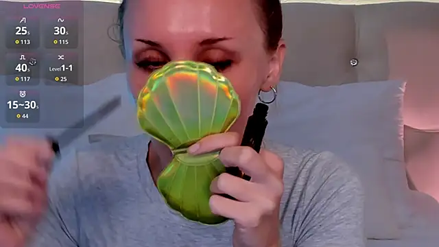 Snapshot of LianaFord chatting on July 10, 2026, 5:12 am LianaFord online show from July 10, 2026, 5:12 am