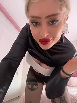 Snapshot of JennaLinn chatting on February 4, 2025, 2:21 pm JennaLinn online show from February 4, 2025, 2:21 pm